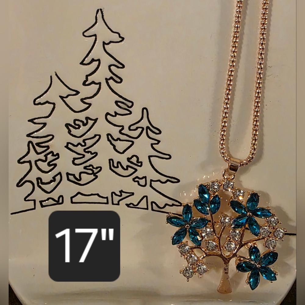 BETSY JOHNSON Gold Tone and Blue Floral Pendant Necklace